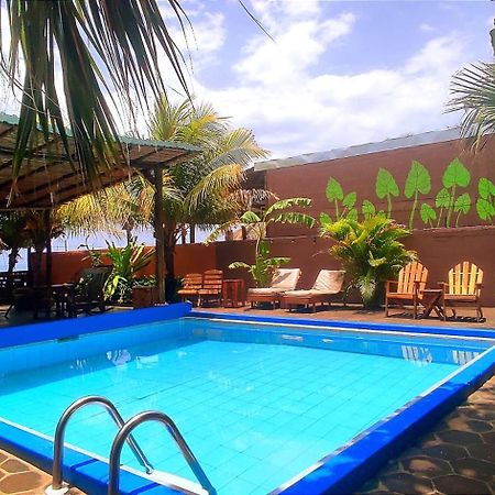 El Belga Loco Hotel ลาส เปนีตาส ภายนอก รูปภาพ