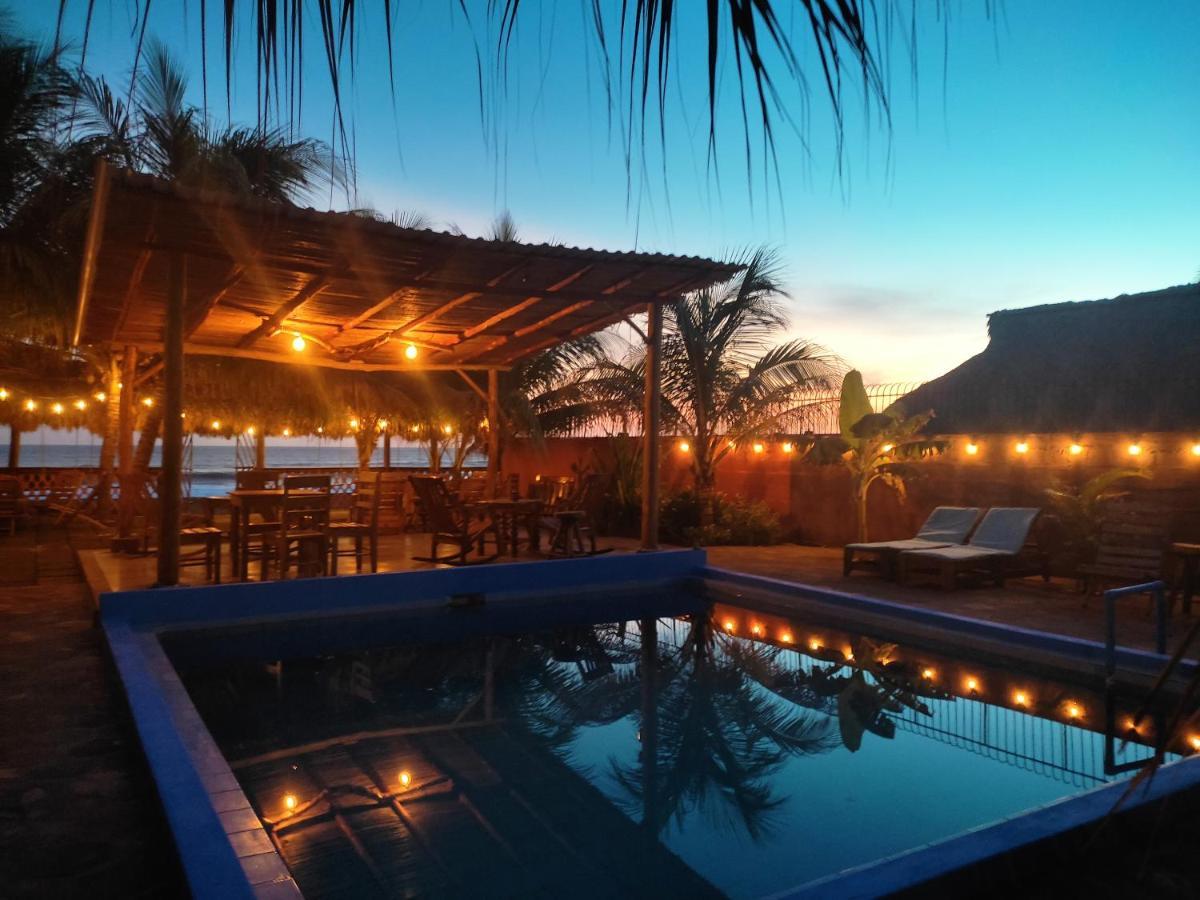 El Belga Loco Hotel ลาส เปนีตาส ภายนอก รูปภาพ