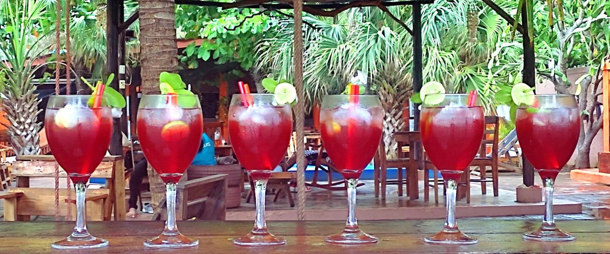 El Belga Loco Hotel ลาส เปนีตาส ภายนอก รูปภาพ